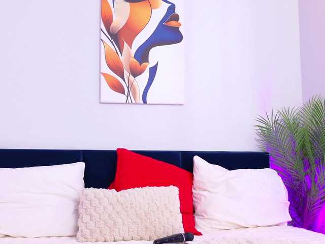 BlondieEve live cam on BongaCams