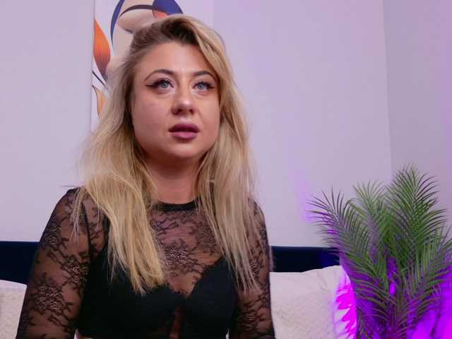 BlondieEve