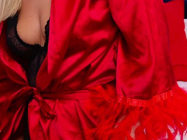 BlondieEve live cam on BongaCams