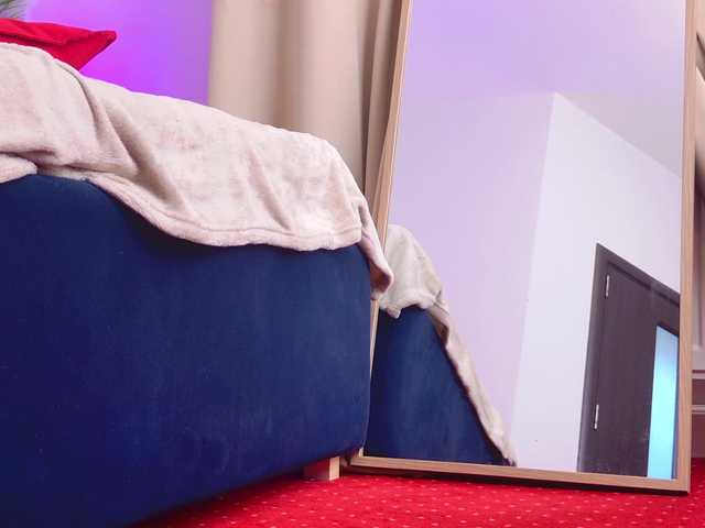 BlondieEve live cam on BongaCams