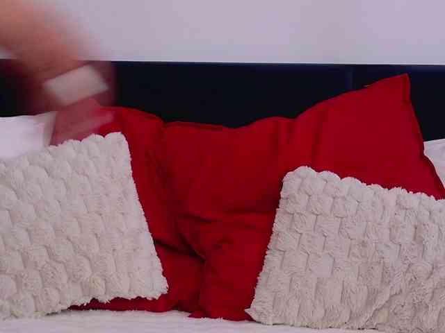 BlondieEve webcam