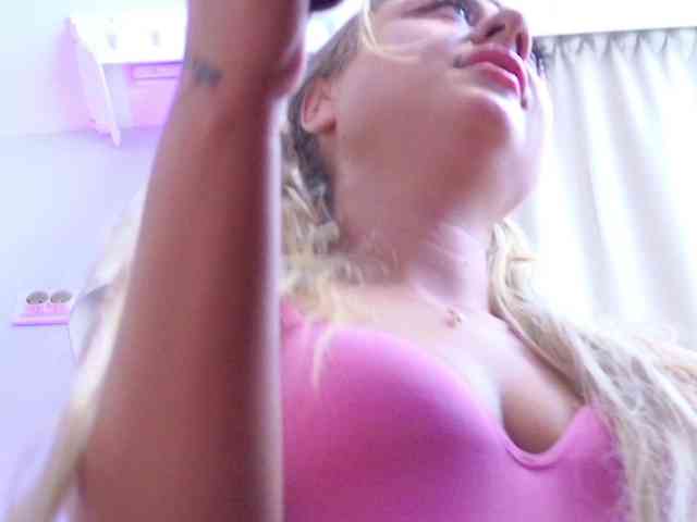 BlondieEve