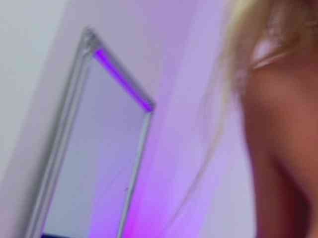 BlondieEve