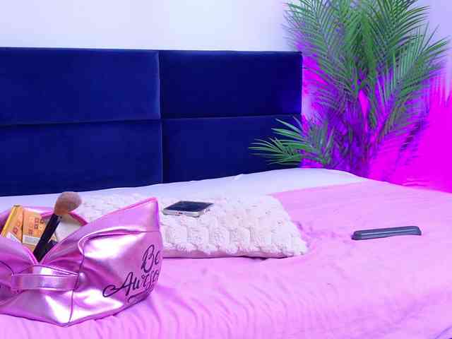 BlondieEve webcam