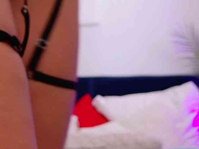 BlondieEve webcam
