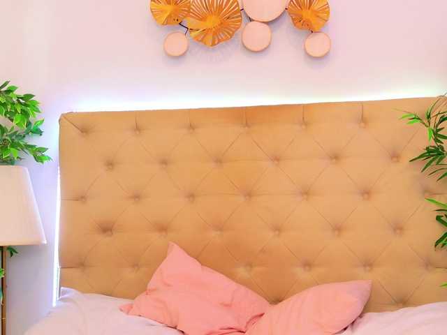 NickyInk Live Cam and Statistics on UnifiedCams