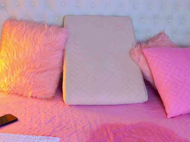 KendallRouse webcam