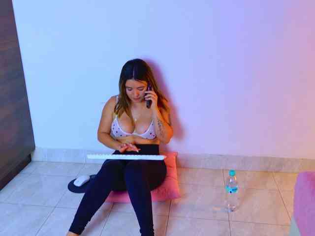 KendallRouse webcam