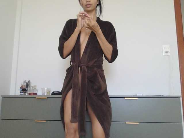 senhoritacara's BongaCams show and profile