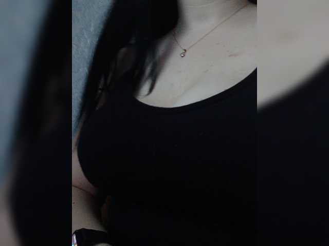 Milana1169 live cam on BongaCams