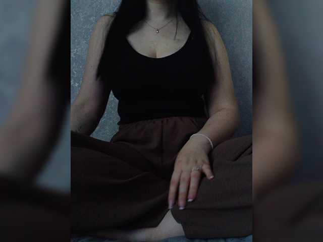 Milana1169 live cam on BongaCams