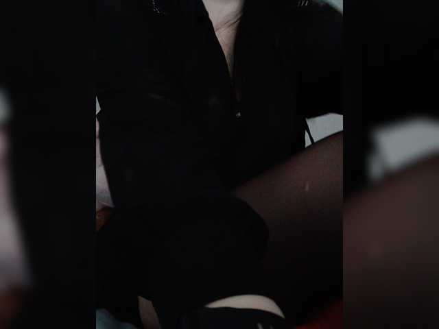 Milana1169 live cam on BongaCams