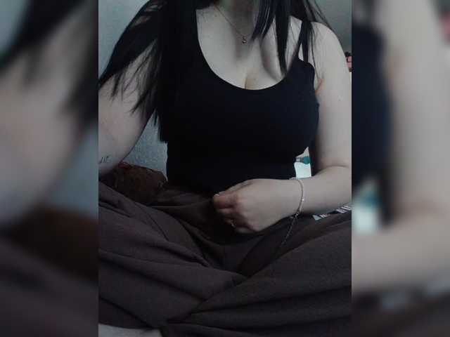 Milana1169 live cam on BongaCams