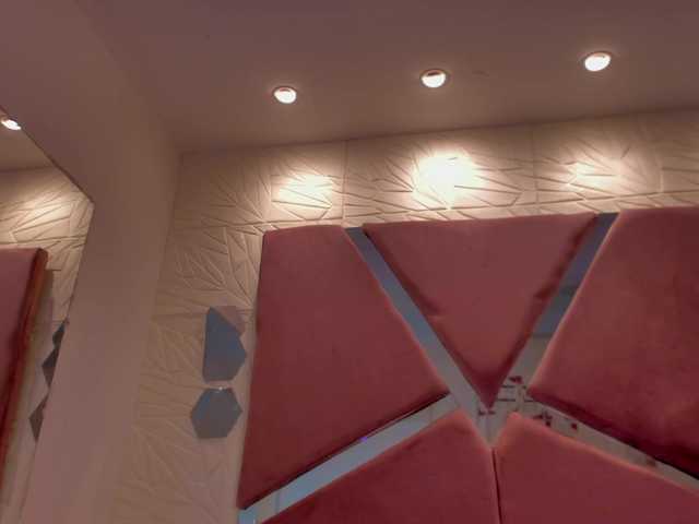 sol-angel live cam on BongaCams