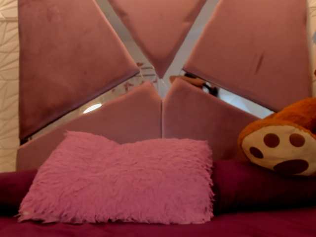 sol-angel live cam on BongaCams