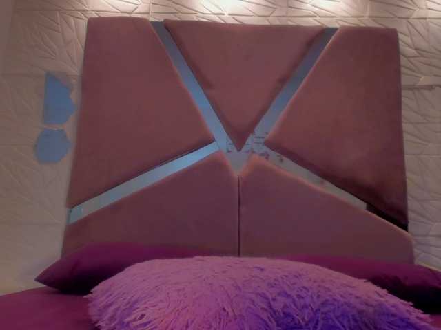 sol-angel live cam on BongaCams