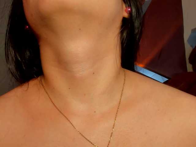 sol-angel live cam on BongaCams