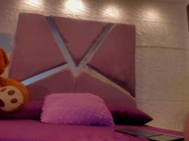 sol-angel live cam on BongaCams