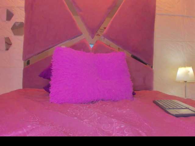 sol-angel live cam on BongaCams