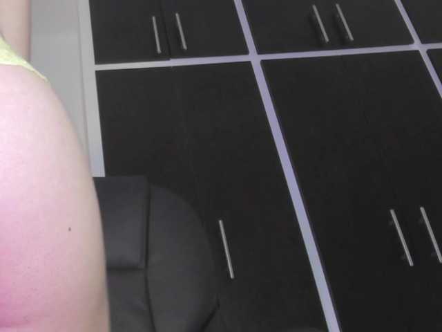 sol-angel live cam on BongaCams