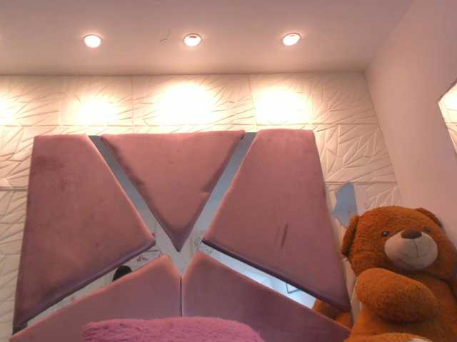 sol-angel live cam on BongaCams
