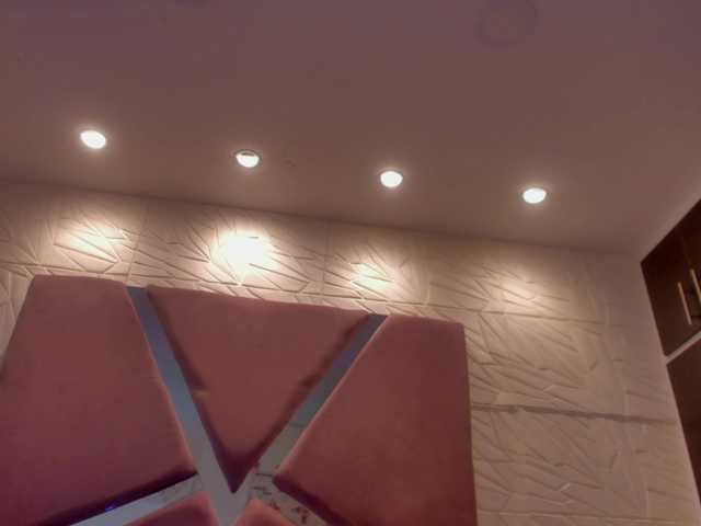 sol-angel live cam on BongaCams