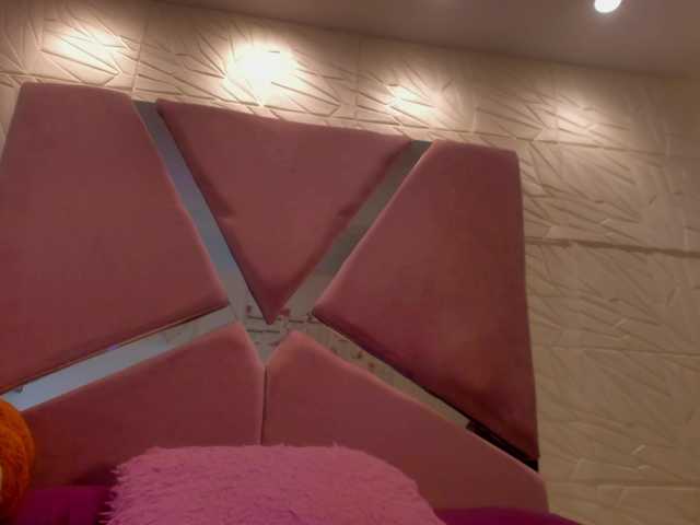 sol-angel live cam on BongaCams