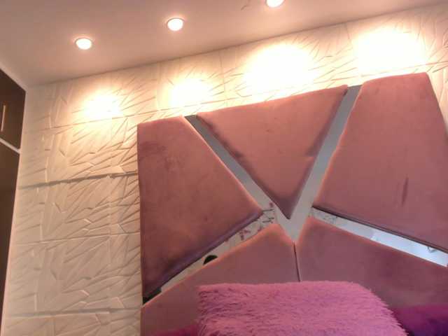 sol-angel live cam on BongaCams