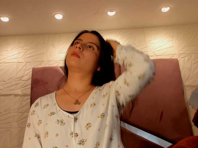 sol-angel live cam on BongaCams