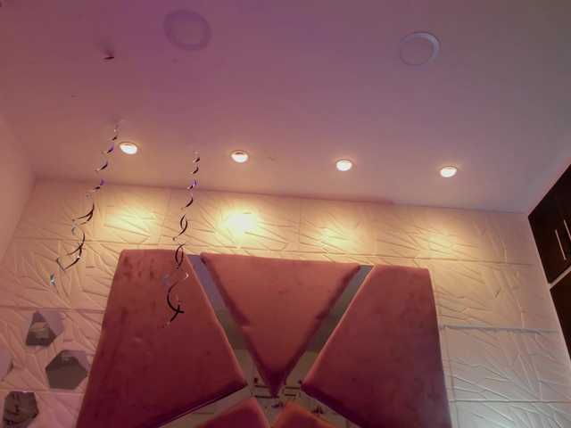 sol-angel live cam on BongaCams