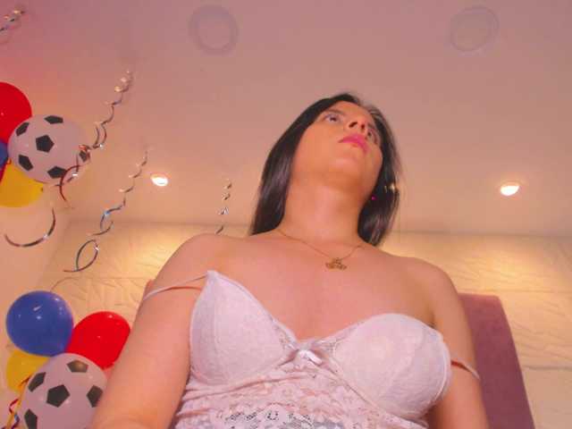 sol-angel live cam on BongaCams
