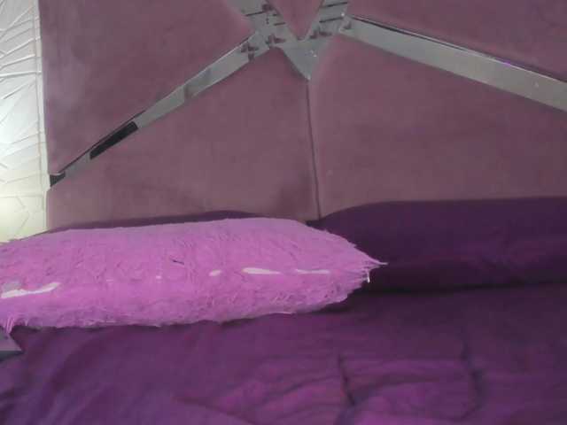 sol-angel live cam on BongaCams