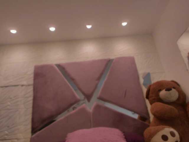 sol-angel live cam on BongaCams