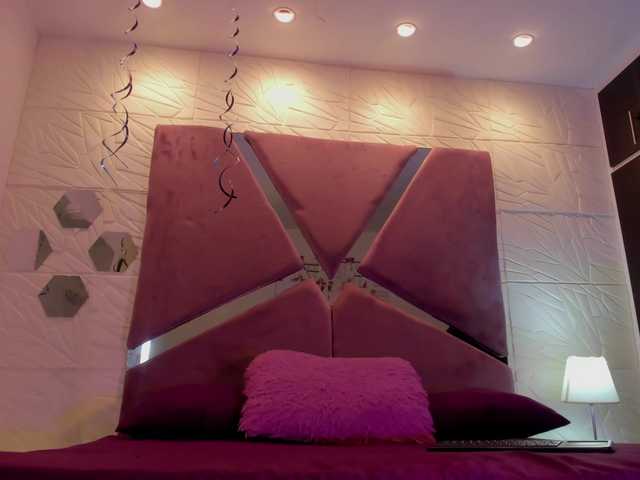 sol-angel live cam on BongaCams