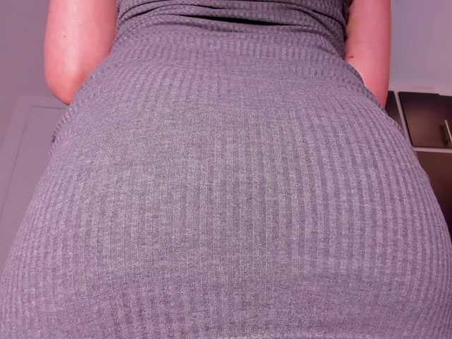 sol-angel live cam on BongaCams