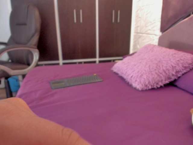 sol-angel live cam on BongaCams