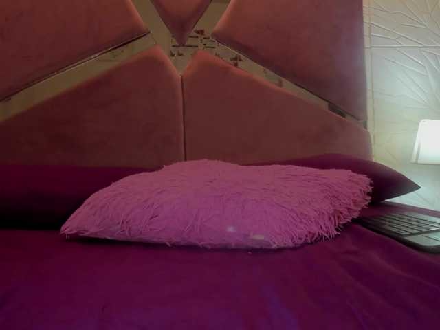 sol-angel live cam on BongaCams