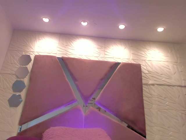 sol-angel live cam on BongaCams