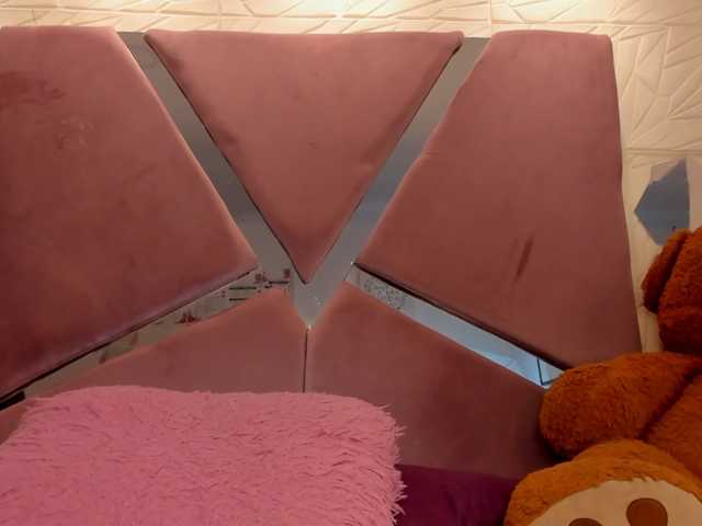 sol-angel live cam on BongaCams