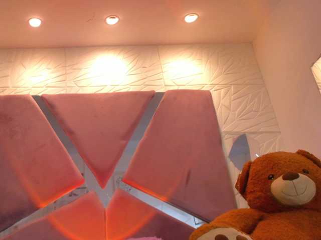 sol-angel live cam on BongaCams