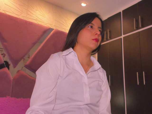 sol-angel live cam on BongaCams