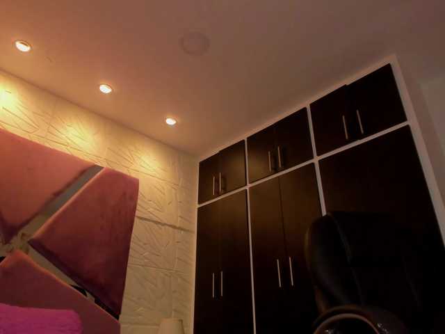 sol-angel live cam on BongaCams