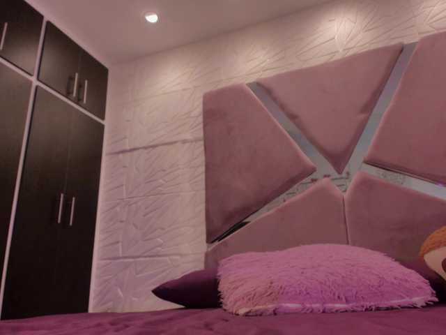 sol-angel live cam on BongaCams