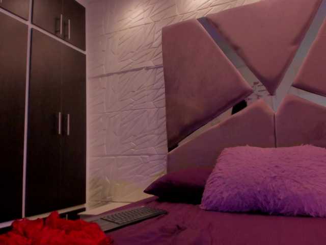 sol-angel live cam on BongaCams