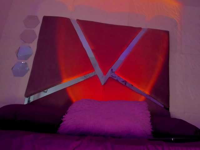 sol-angel live cam on BongaCams