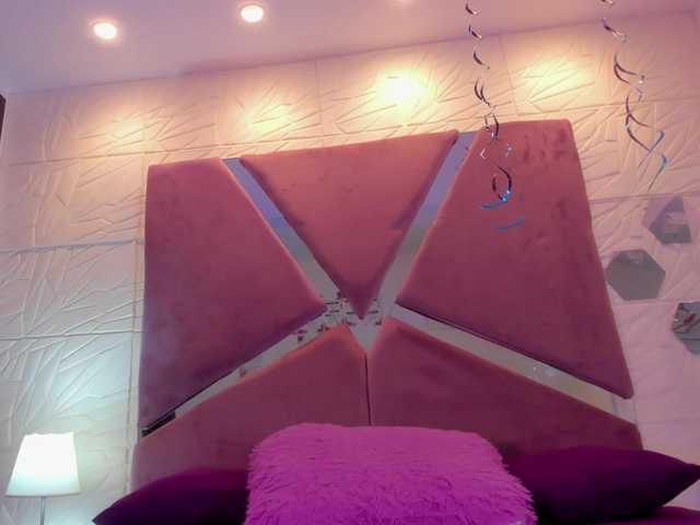 sol-angel live cam on BongaCams