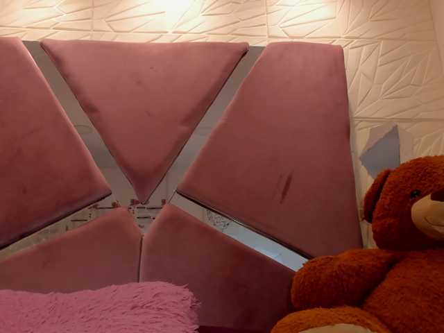 sol-angel live cam on BongaCams