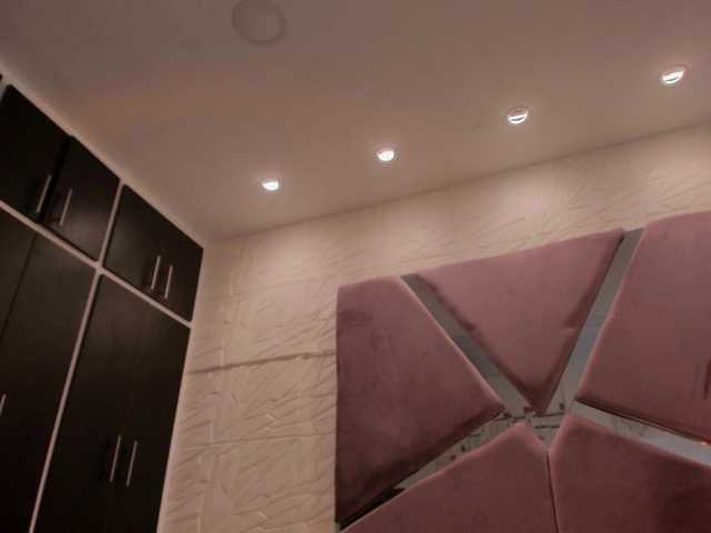 sol-angel live cam on BongaCams