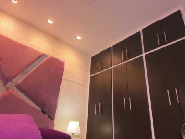sol-angel live cam on BongaCams