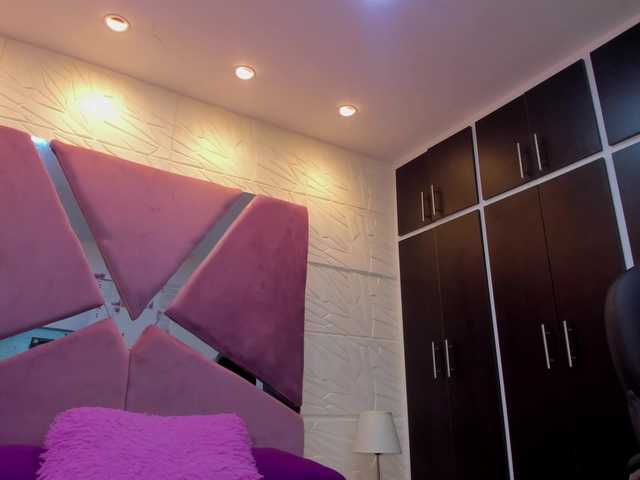 sol-angel live cam on BongaCams